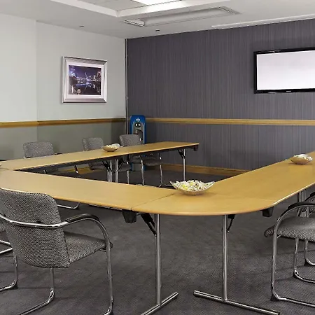 Ξενοδοχείο Leonardo - Formerly Jurys