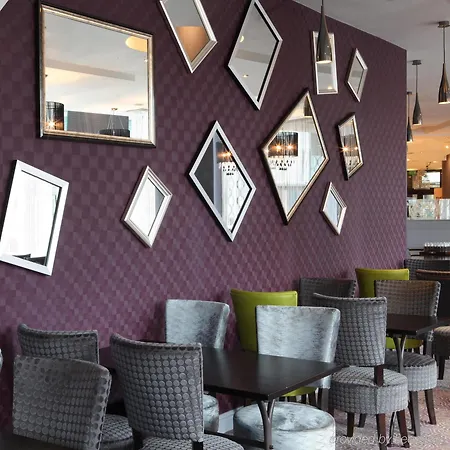 Hotel Leonardo Leeds - Formerly Jurys Leeds 4*