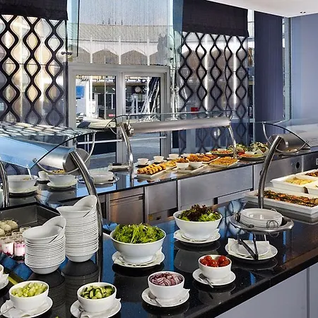 Hotel Leonardo Leeds - Formerly Jurys Leeds 4*