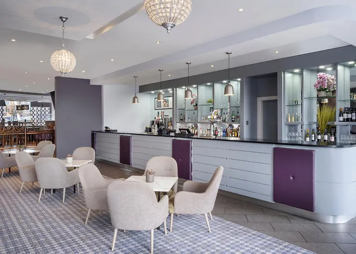 Hotel Leonardo - Formerly Jurys 4*