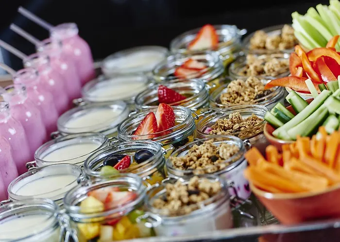 Leonardo - Formerly Jurys 4* Лідс