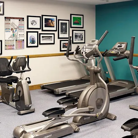 Hotel Leonardo - Formerly Jurys 4*