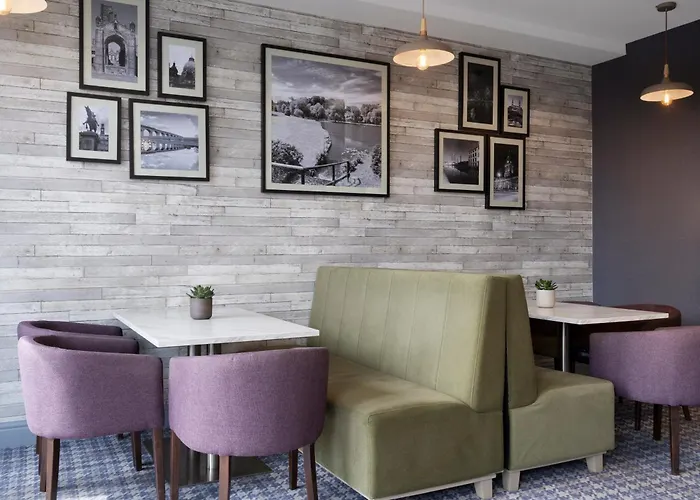 Leonardo - Formerly Jurys Hotel 4*