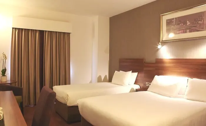 Leonardo - Formerly Jurys Hotel